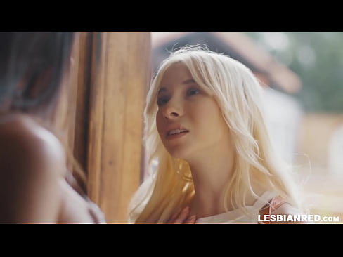 ❤️ છોકરી થોડા મહિના પછી ઘરે આવે છે અને તેની સાવકી મમ્મીની ચૂત ખાઈને સમાપ્ત થાય છે ❤❌  સેક્સ  ☑